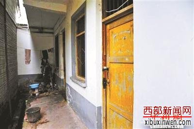 四川官员疑为掩盖5·12救灾物资霉变事实连夜清理