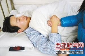 С������Ů�����ƿ����� ����ȭ����ʧ��(ͼ)