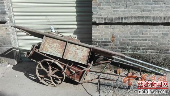 ��䳧�������ǧƽ���ף���Ϊ�������ڱ�������������߼�������������ң�͸���ŷ���ǿ���Կ����ڲ�״��������ĵ�������˽��ҡ����ȺͰ�װ�䣬�Լ�������Щ��Ʒ�Ļ�������������ȫ����ռ�ݡ����ſڵ�������ֽ���ڣ��ѷ�������������ʿ��ȣ�����ӡ��&ldquo;Vitaccino&rdquo;��ĸ�����������ŵ�һ�ɵ����Ŀ���ζ��