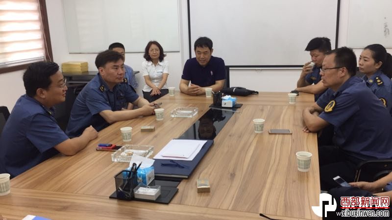 �������˹�������������һ��ݰ����������µϼ��ָ������